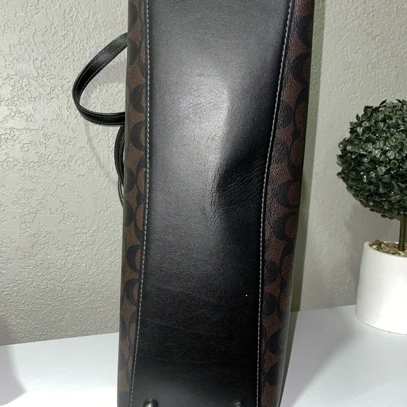 Coach Nina Tote Bag In Signature Canvas - Picture 11 of 14